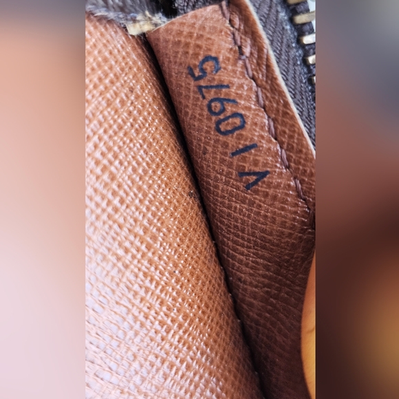 Louis Vuitton Monogram Canvas Brown Tote Shoulder Bag - Picture 11 of 13